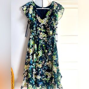Tommy Hilfiger floral print Midi dress size 2 NEVER WORN TAG ON